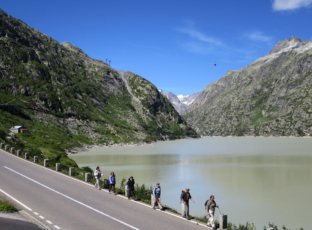 Die Vorhut der Aaronauten beim Grimselsee
