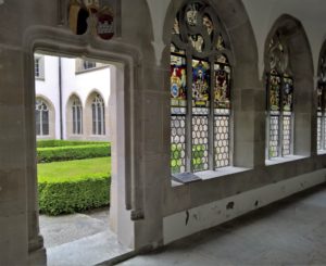 Im Kreuzgang des einstigen Klosters Muri