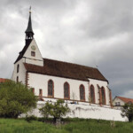 Die Kirche von St. Chischona steht auf dem Dinkelberg, dem höchsten Punkt des Kantons Basel-Stadt.